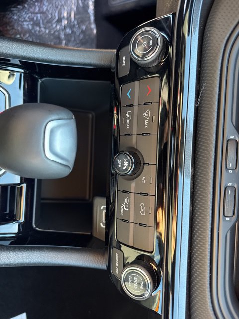 New 2026 Jeep Compass Latitude AWD/4WD image 17