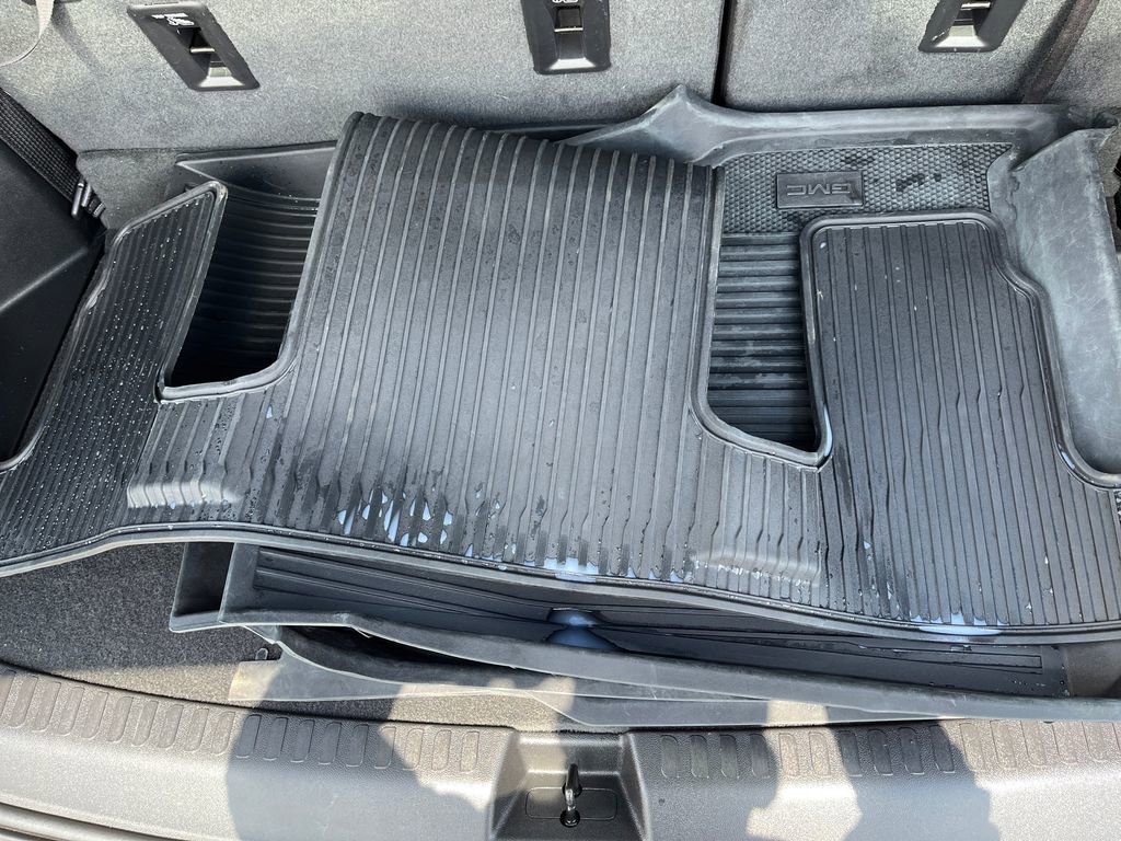Used 2025 GMC Acadia AT4 w/ LPO, Floor Liner Package AWD/4WD image 37