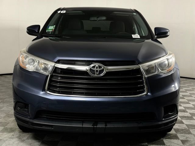 Used 2016 Toyota Highlander LE FWD image 7