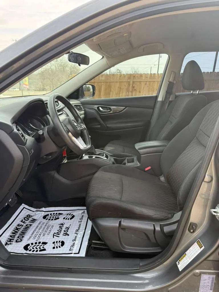Used 2017 Nissan Rogue S FWD image 13