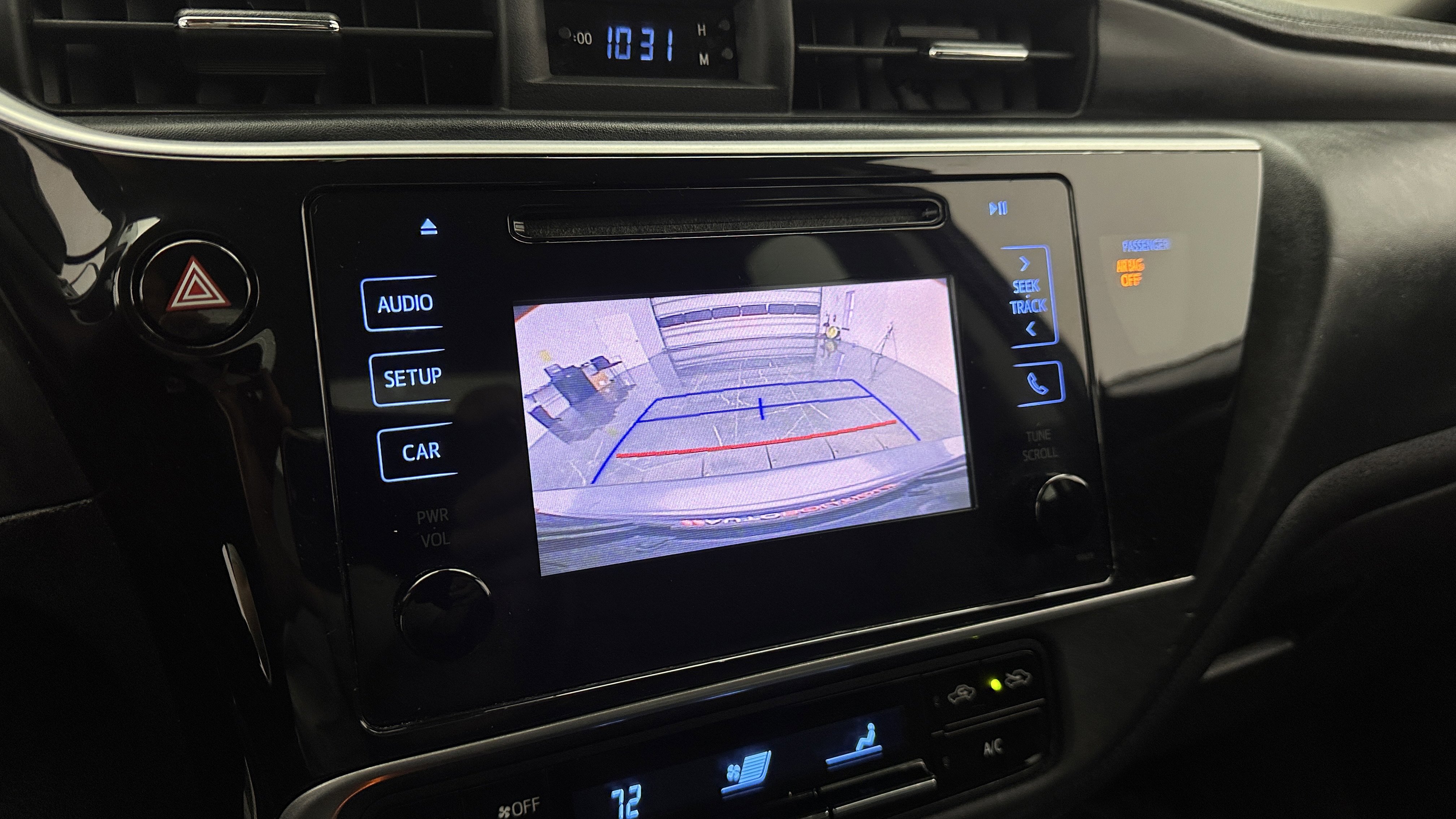 Used 2019 Toyota Corolla LE image 17