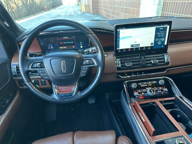 Used 2023 Lincoln Navigator L Reserve image 15