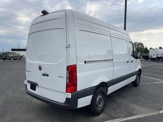Used 2024 Mercedes-Benz Sprinter 2500 w/ Acoustic Package image 15
