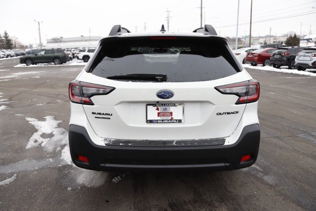 Certified 2025 Subaru Outback Onyx Edition image 4