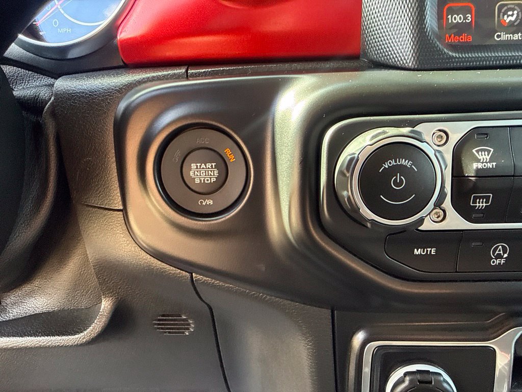 Certified 2021 Jeep Gladiator Rubicon AWD/4WD image 16