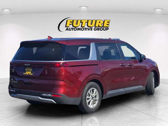 Used 2022 Kia Carnival LX image 4