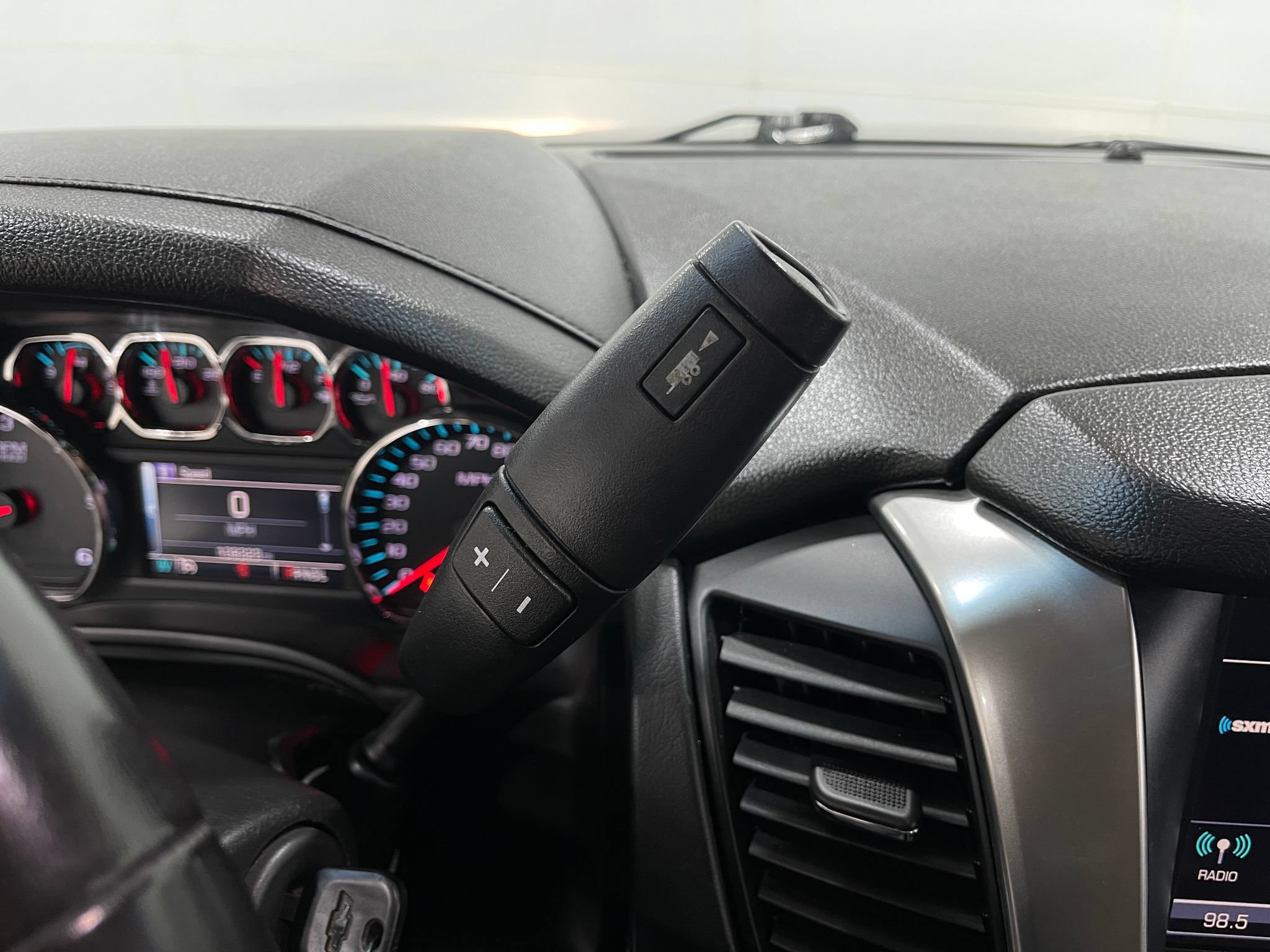Used 2018 Chevrolet Tahoe LS AWD/4WD image 26