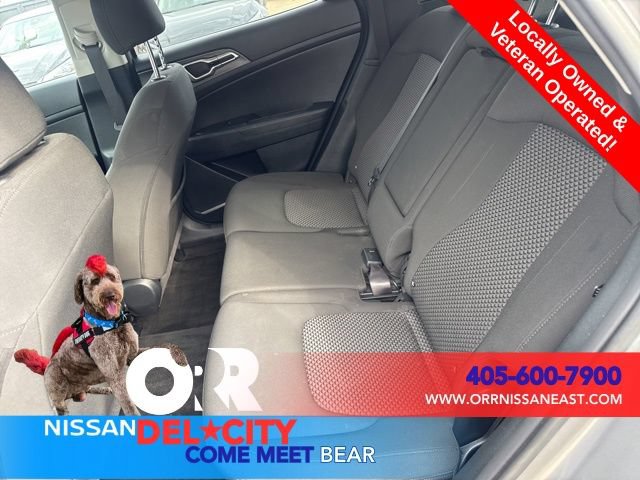 Used 2024 Kia Sportage LX FWD image 12