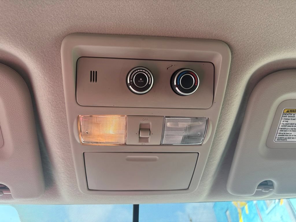 Used 2019 Nissan NV 3500 SL RWD image 23