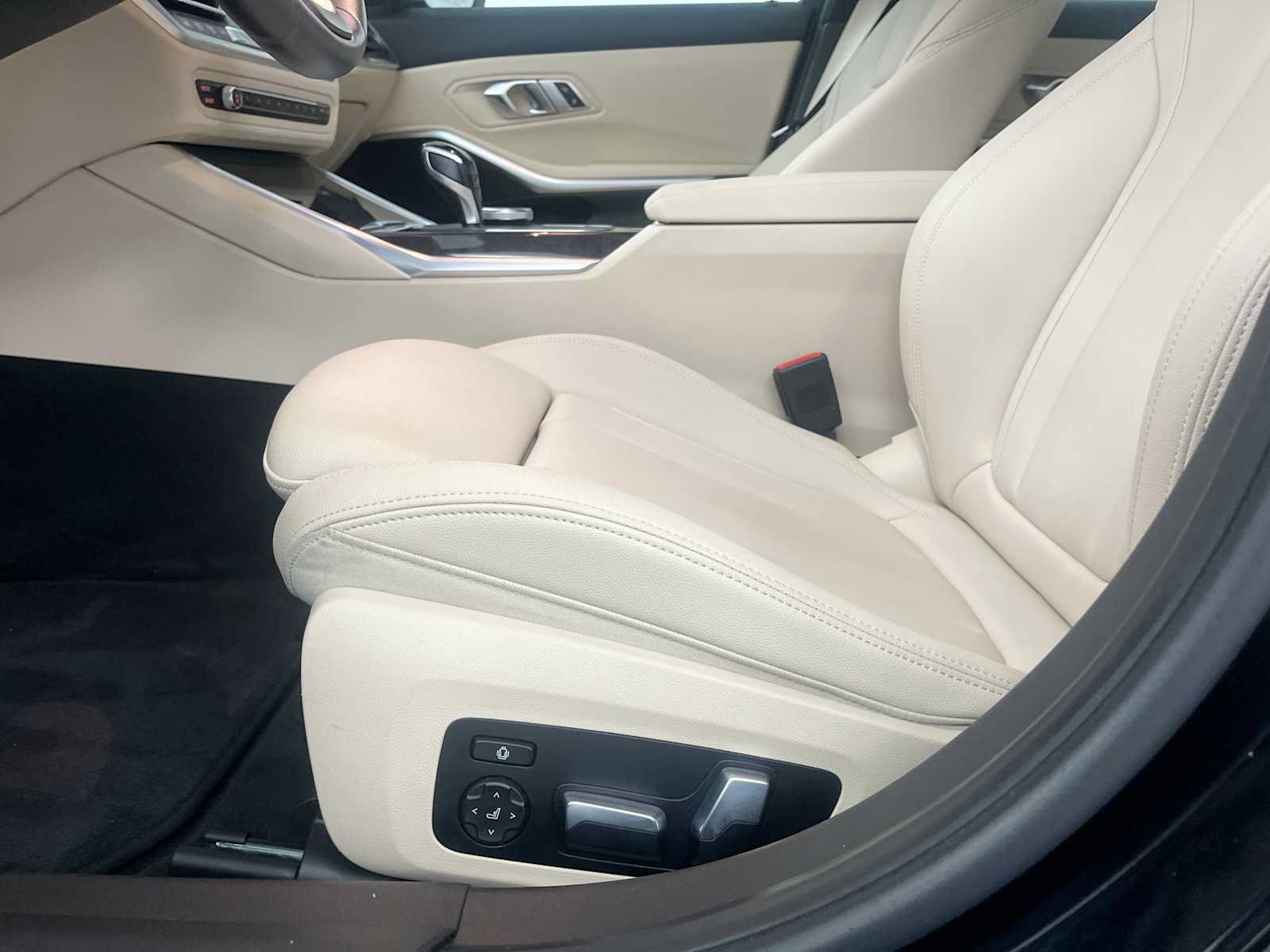 Used 2020 BMW 330i Sedan w/ Convenience Package RWD image 20