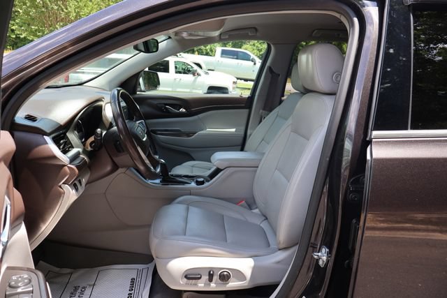 Used 2019 GMC Acadia SLT AWD/4WD image 17