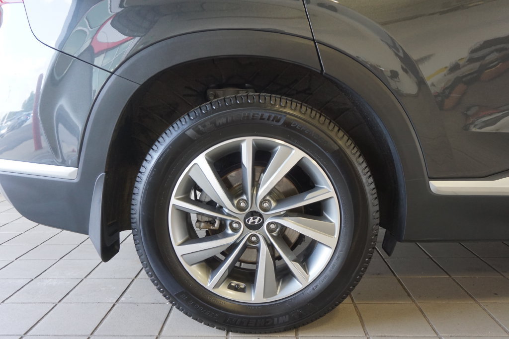 Used 2020 Hyundai Santa Fe SEL w/ Convenience Package FWD image 34