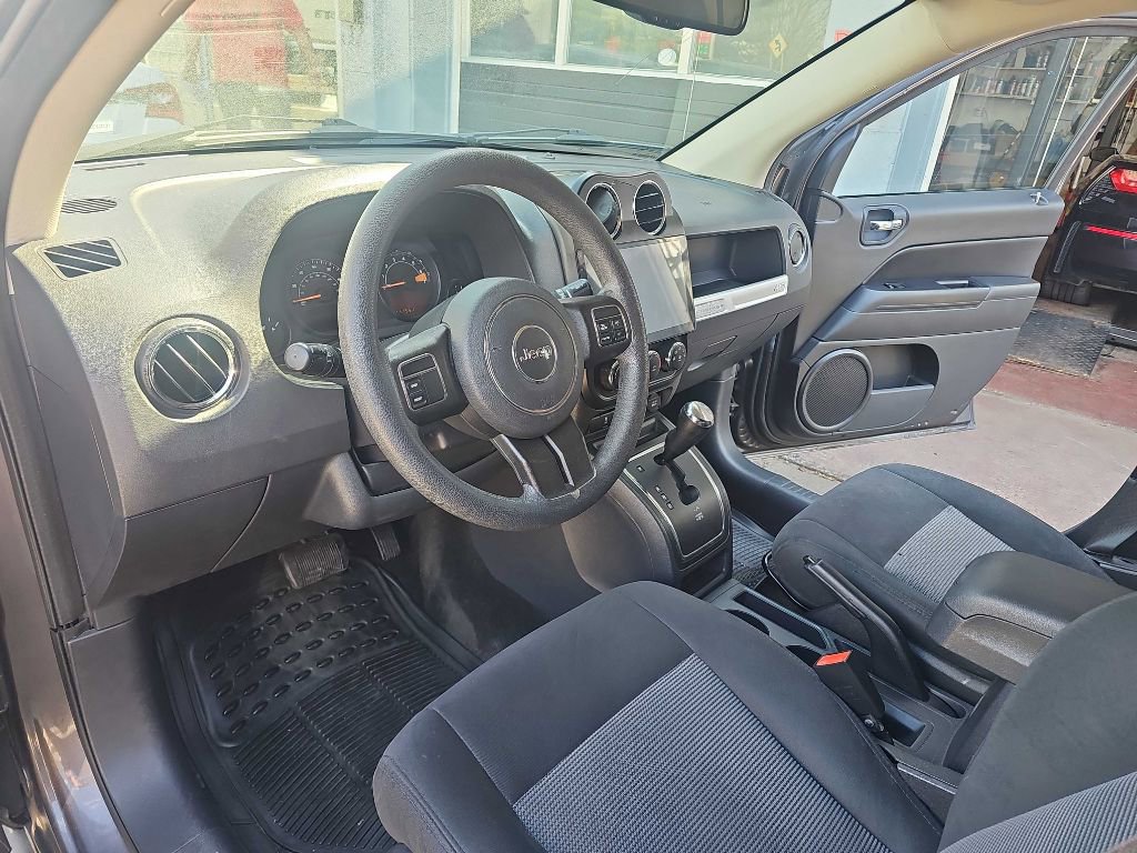 Used 2015 Jeep Compass Sport w/ Power Value Group FWD image 16