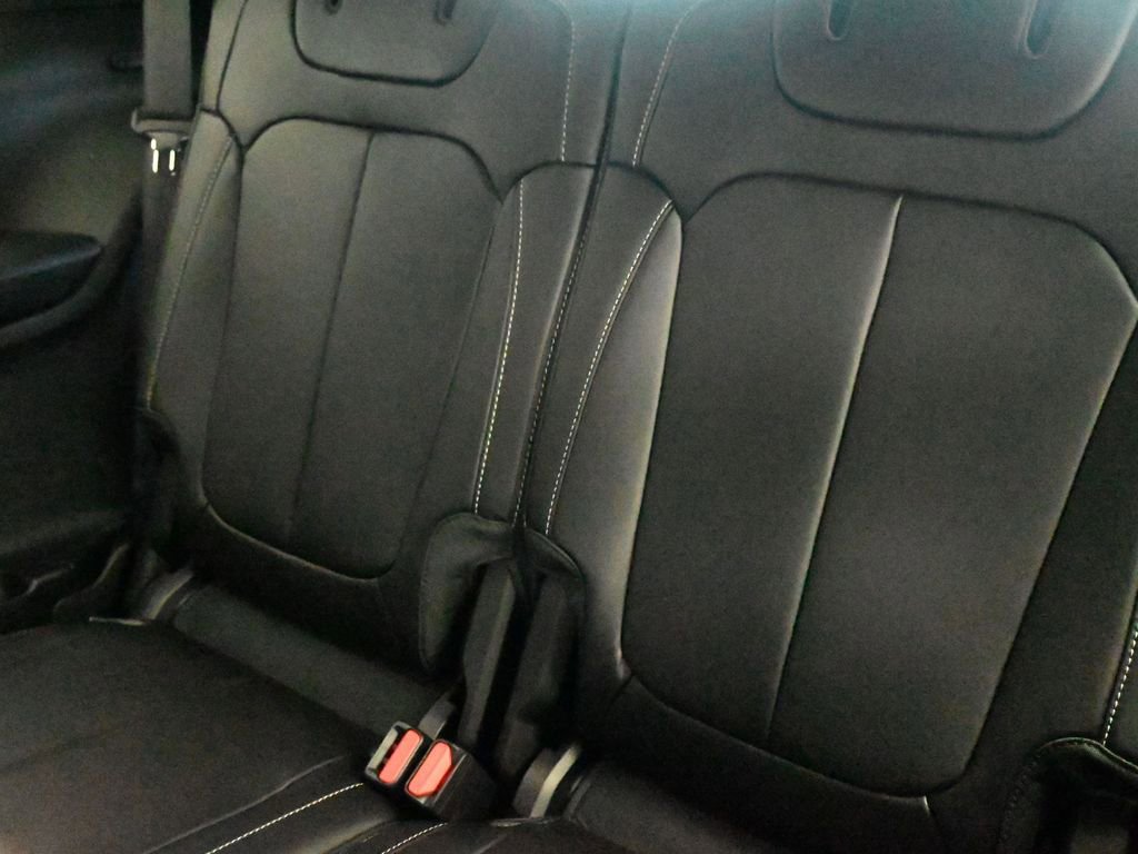 New 2025 Jeep Grand Cherokee L Limited image 13