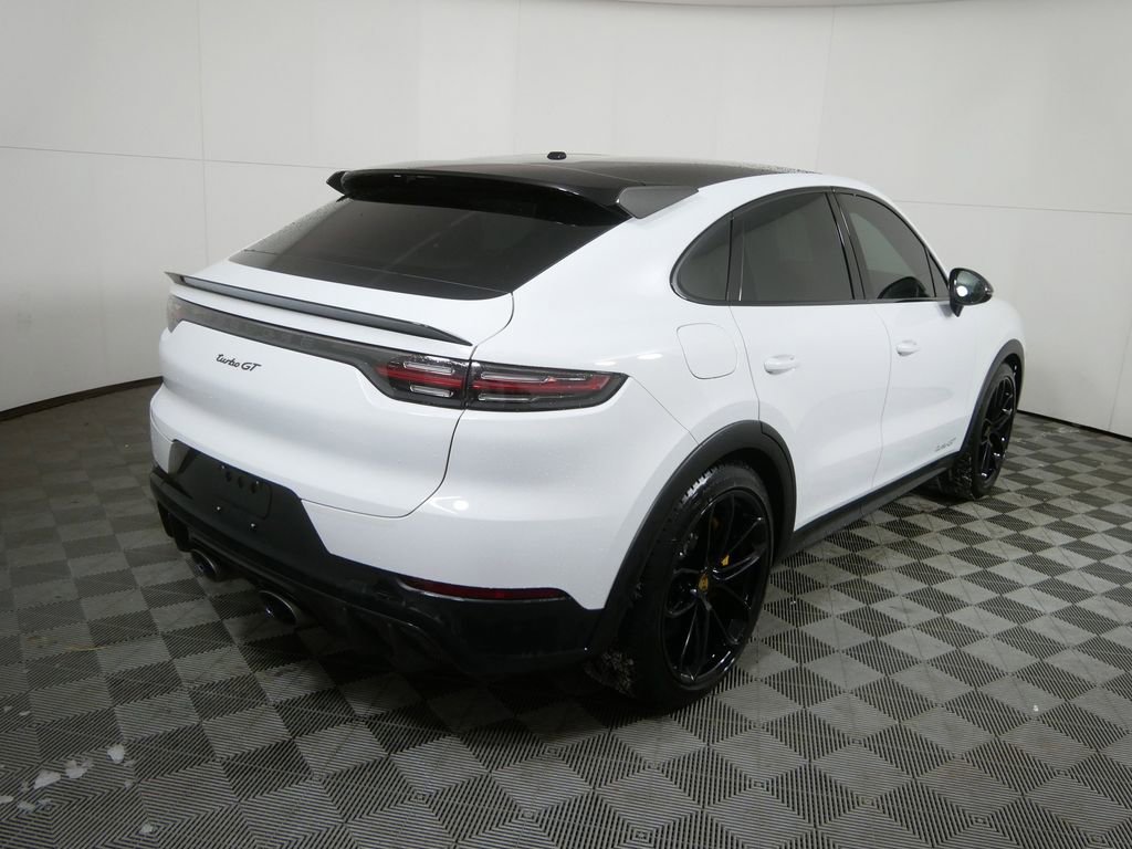 Used 2022 Porsche Cayenne Turbo GT image 3