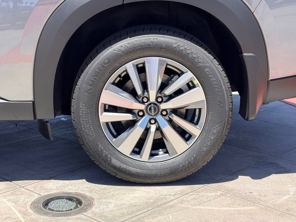 New 2026 Nissan Pathfinder SL FWD image 10