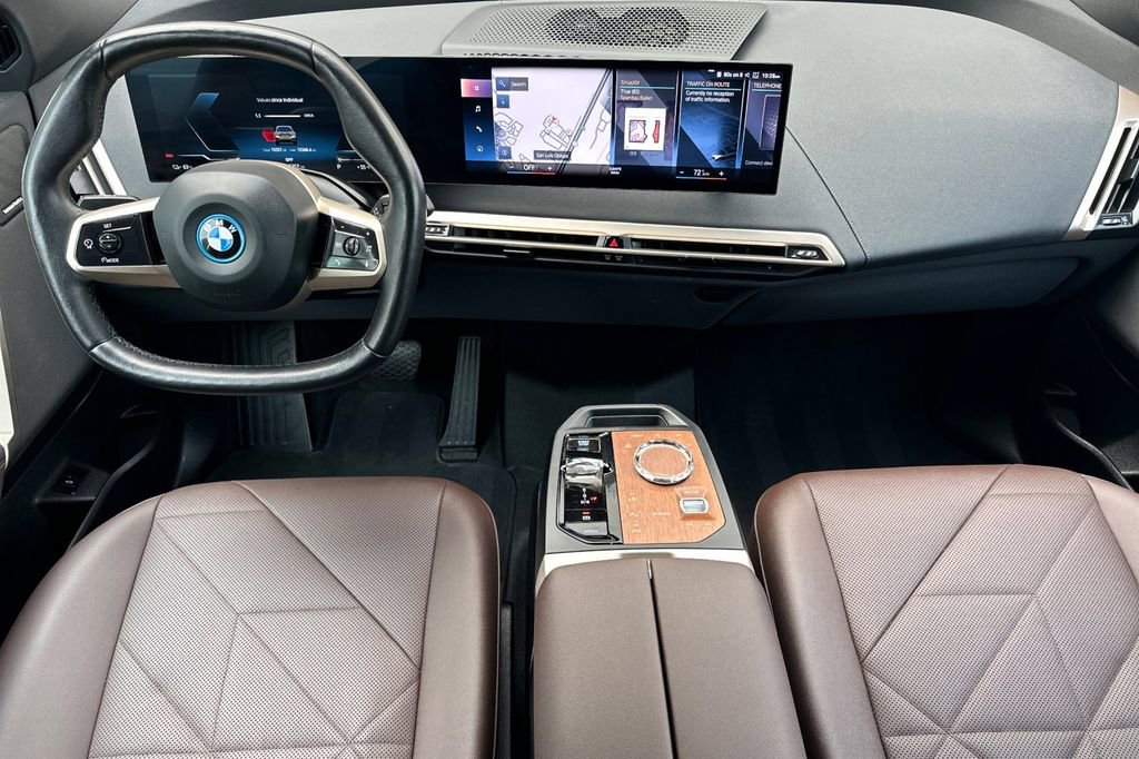 Used 2023 BMW iX xDrive50 w/ Premium Package image 14