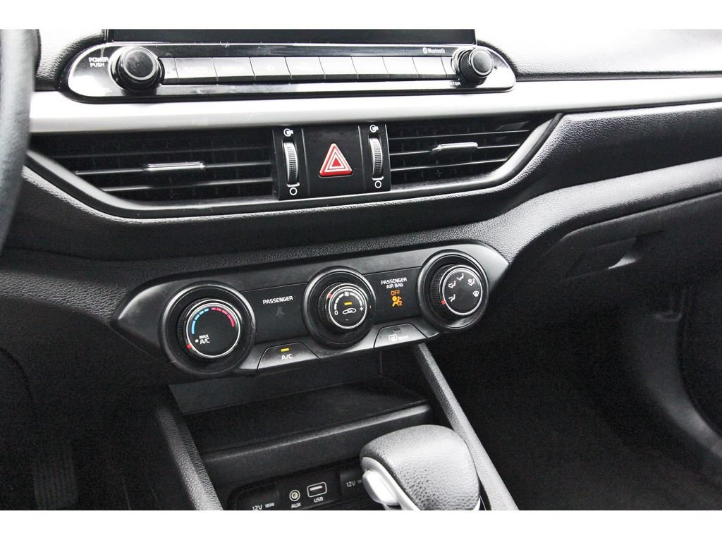 Used 2021 Kia Forte LXS FWD image 28