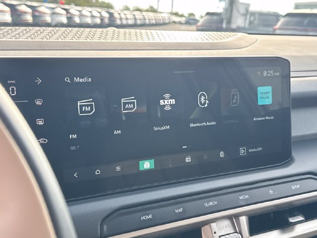 Certified 2027 Kia Telluride EX w/ Towing Package FWD image 28