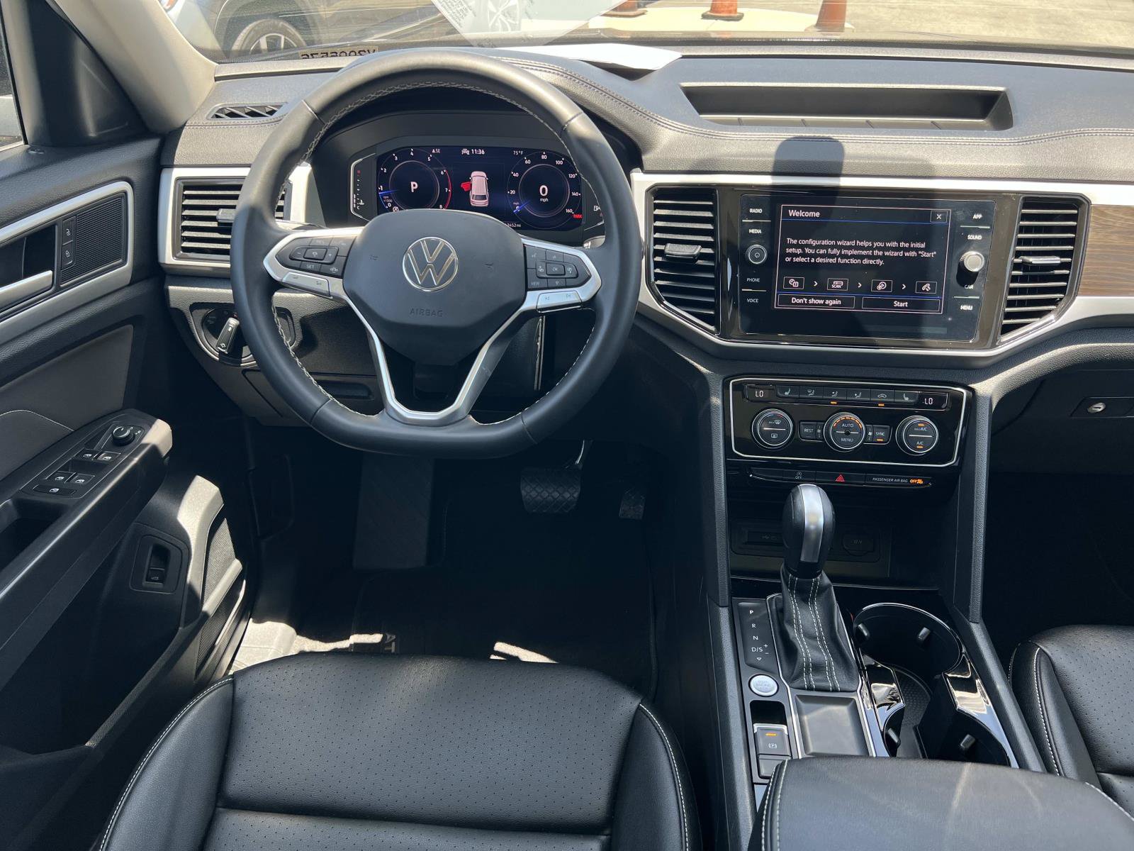 Certified 2023 Volkswagen Atlas SE w/ Panoramic Sunroof Package FWD image 7