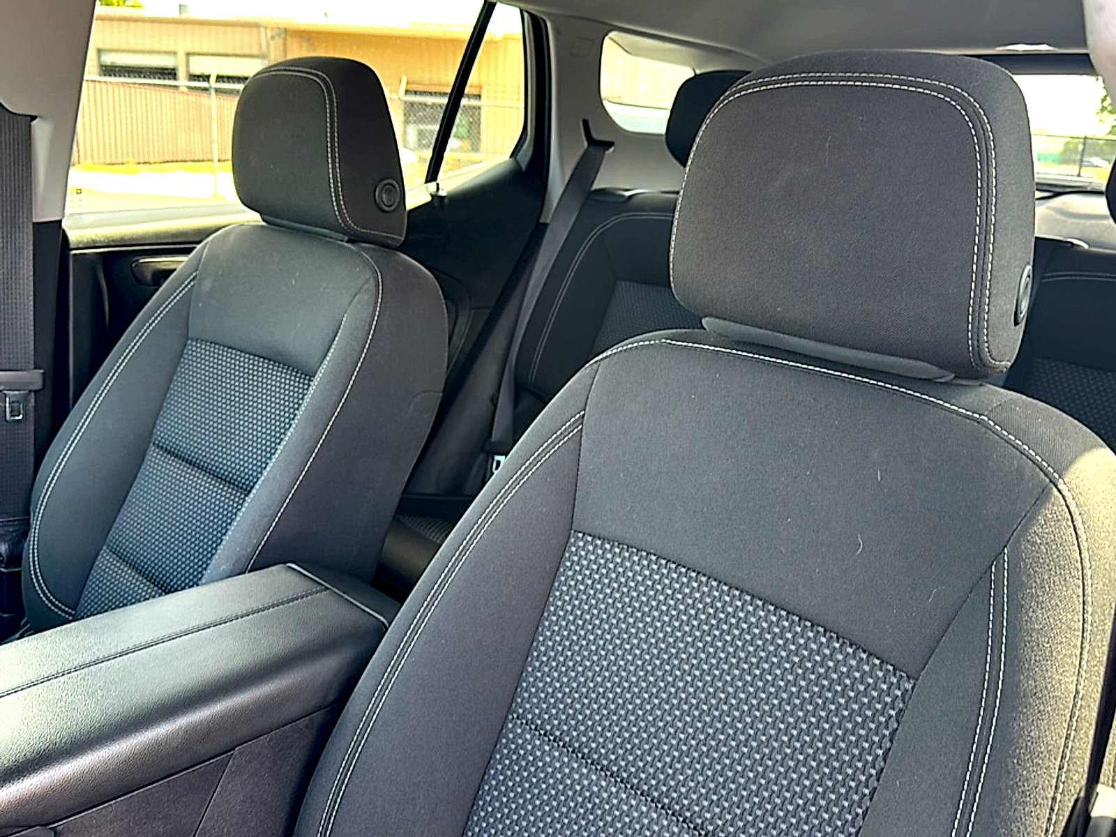 Used 2024 GMC Terrain SLE FWD image 14