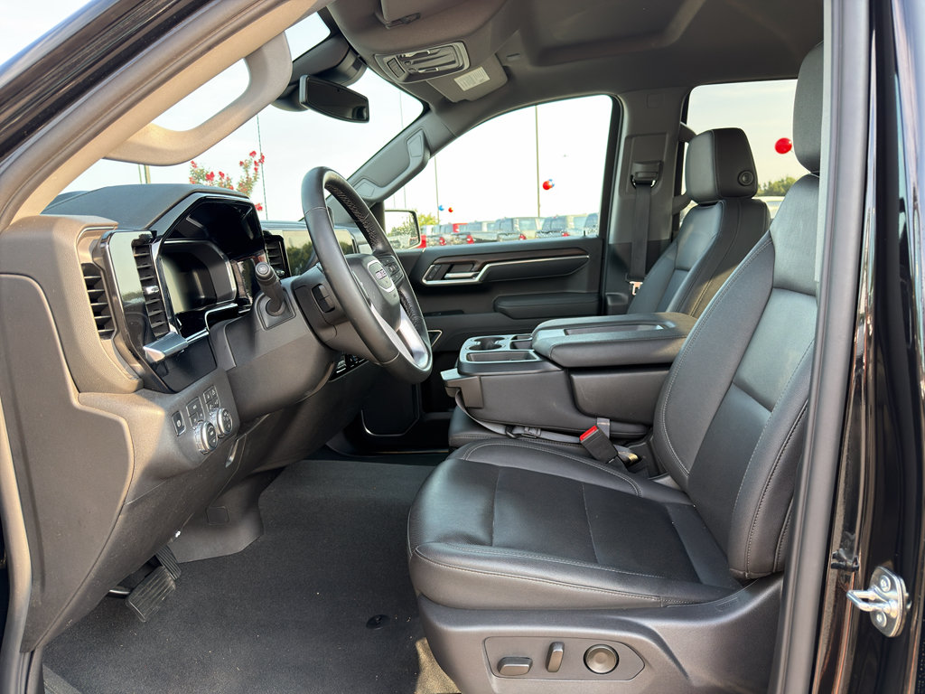 Used 2026 GMC Sierra 1500 SLT AWD/4WD image 21