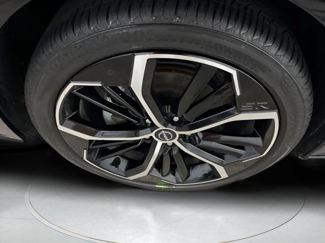 Used 2024 Nissan Altima 2.5 SR FWD image 10