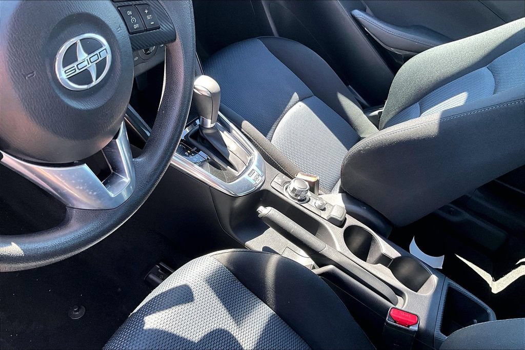Used 2016 Scion iA FWD image 15