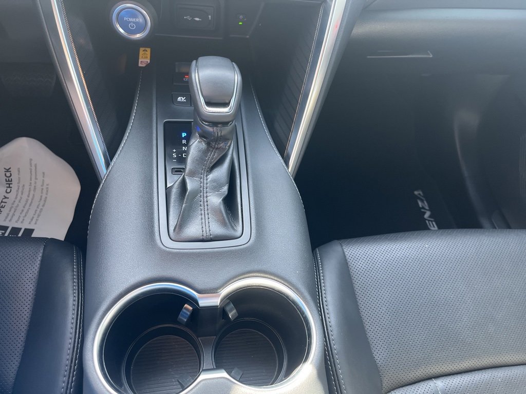 Used 2021 Toyota Venza XLE image 19