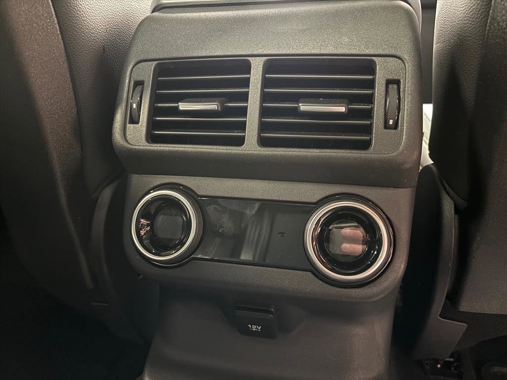 Used 2019 Land Rover Range Rover Velar R-Dynamic SE image 37