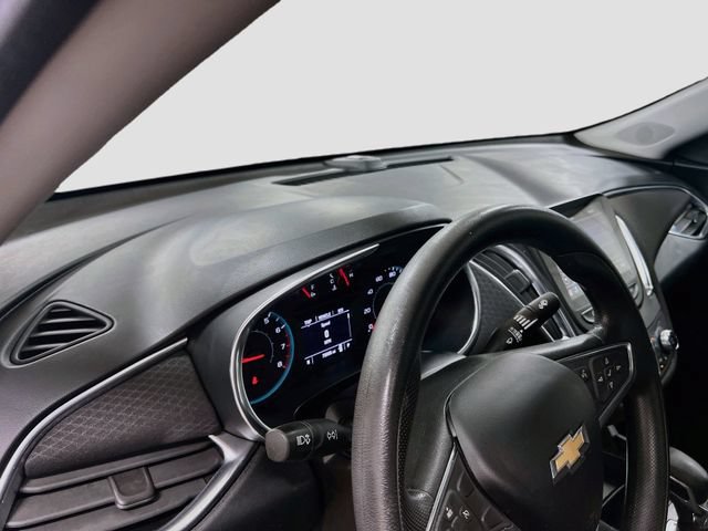 Used 2021 Chevrolet Malibu LT FWD image 9