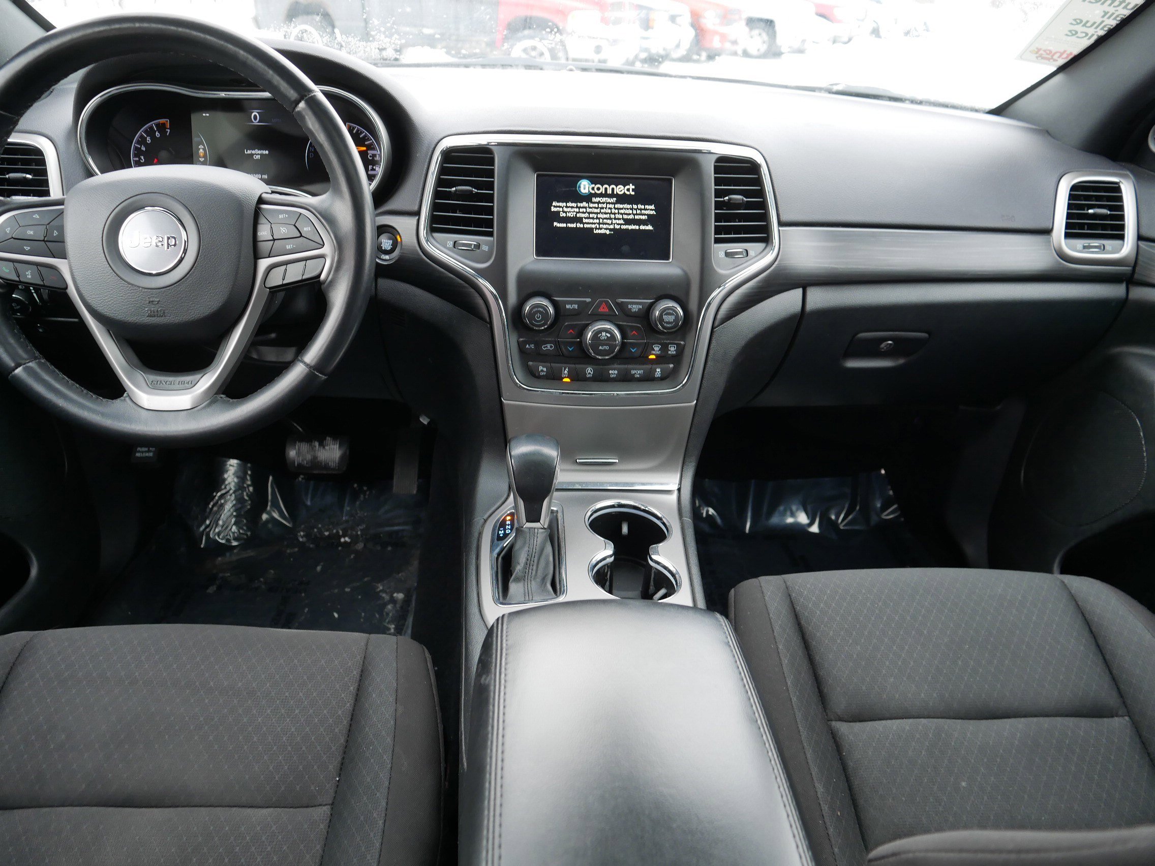 Used 2021 Jeep Grand Cherokee Laredo image 10