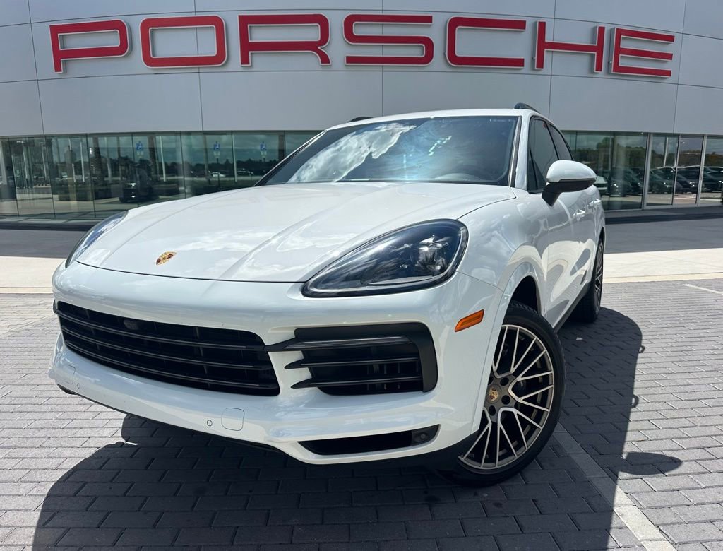Certified 2023 Porsche Cayenne Platinum Edition image 1