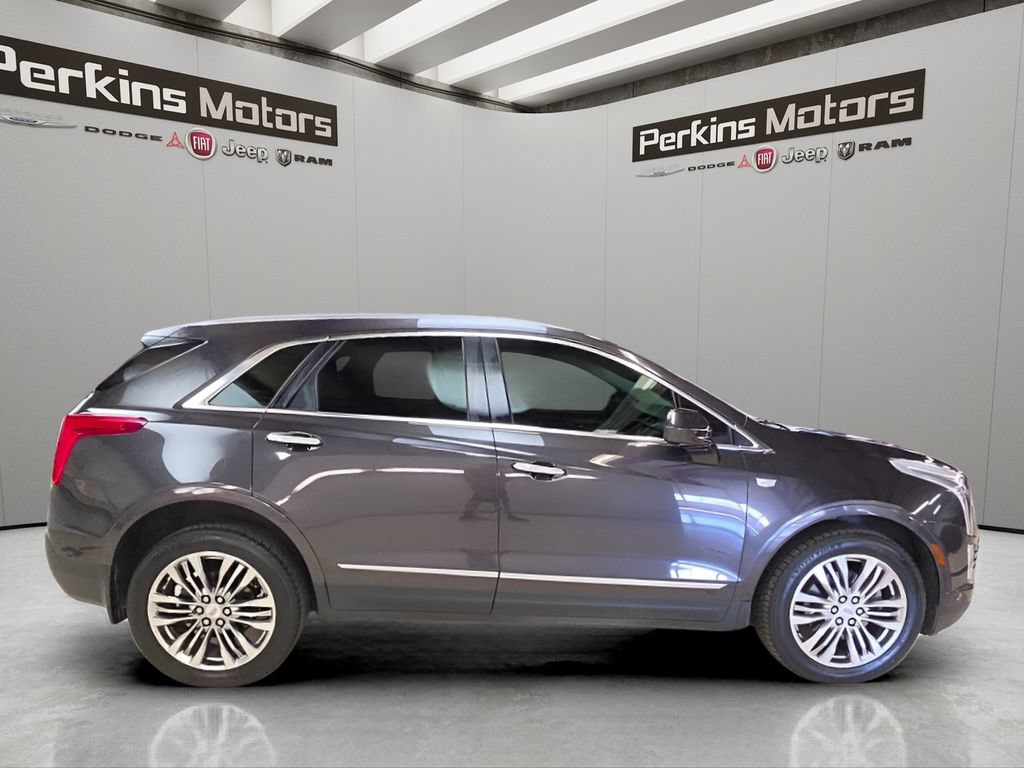Used 2017 Cadillac XT5 Premium Luxury AWD/4WD image 6