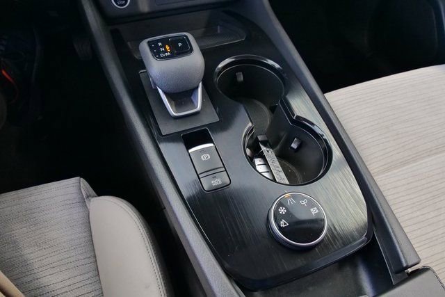 Used 2021 Nissan Rogue SV image 21