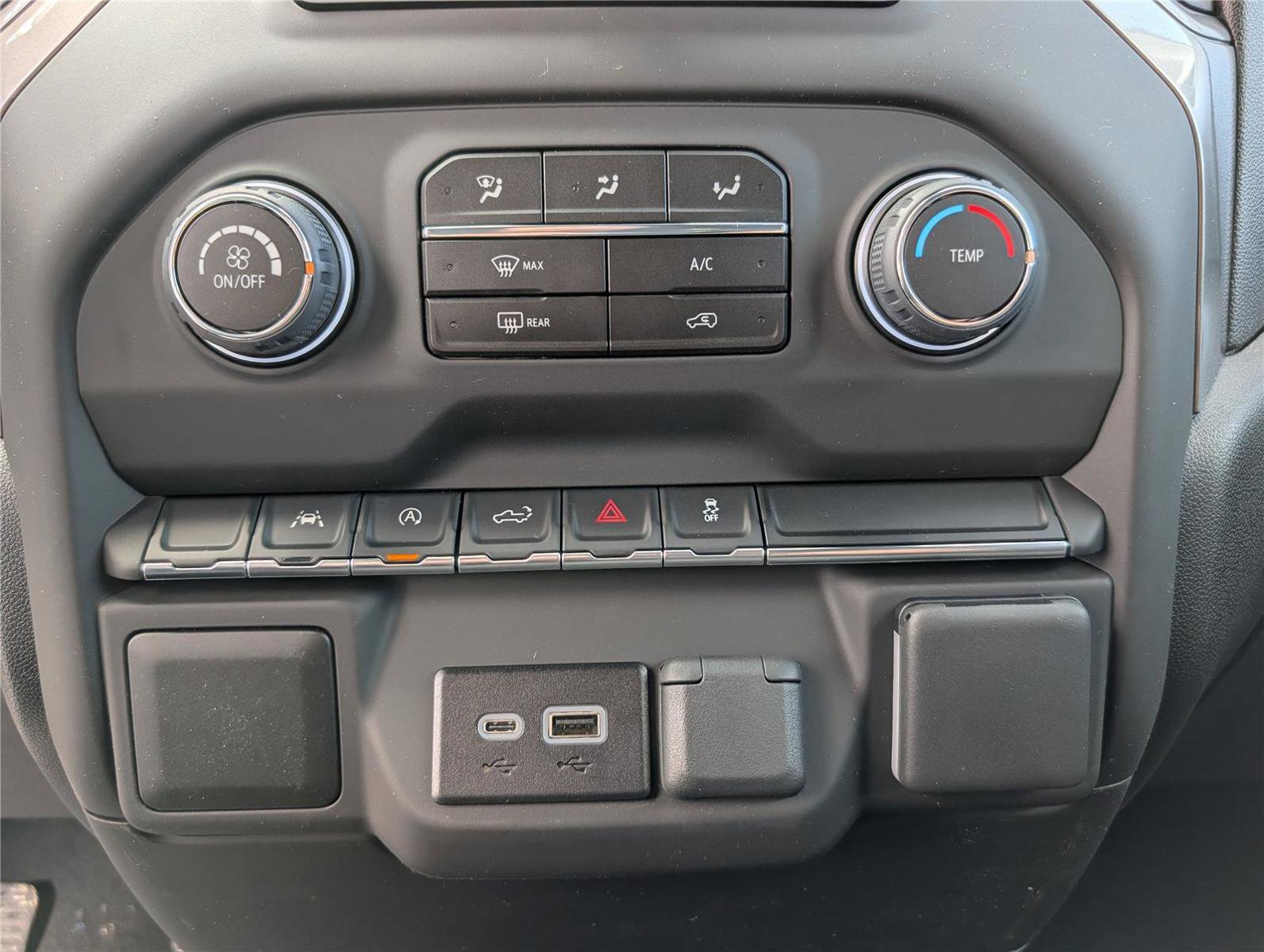 New 2026 Chevrolet Silverado 1500 Custom w/ Turbomax Blackout Package image 21