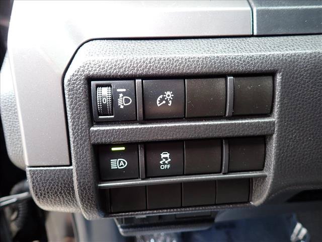 Certified 2024 Toyota Tacoma SR5 AWD/4WD image 13