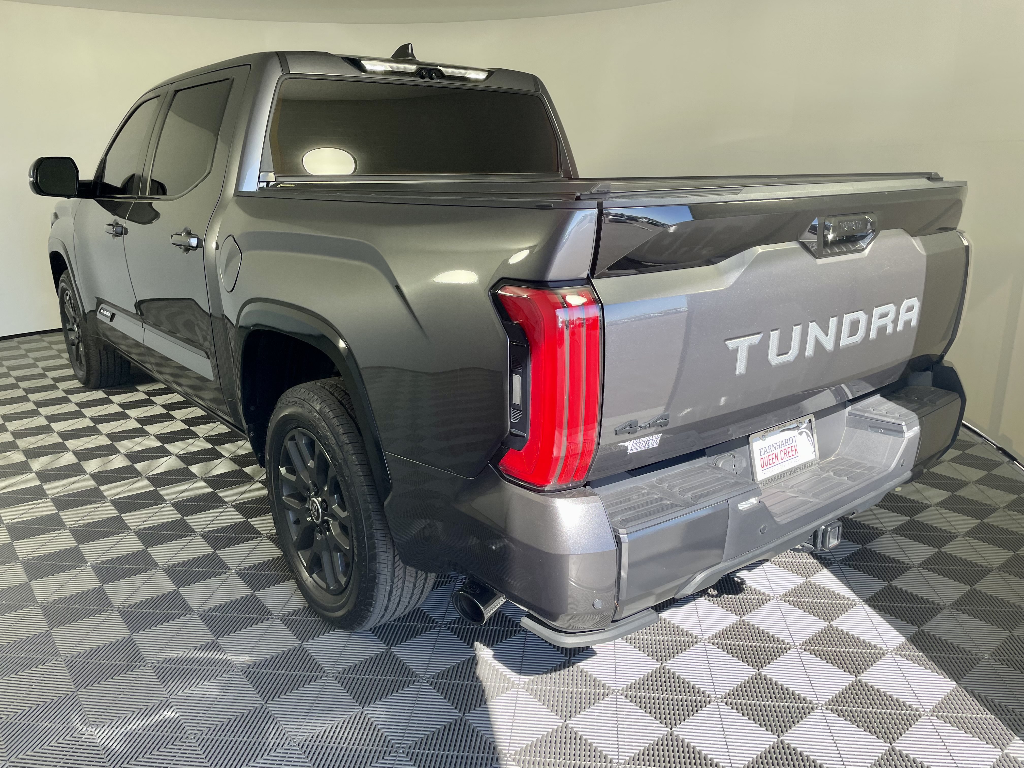 Used 2024 Toyota Tundra Platinum AWD/4WD image 2