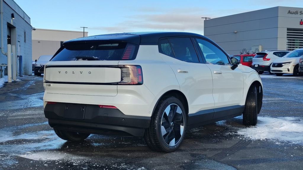 New 2026 Volvo EX30 Ultra w/ Climate Package image 3
