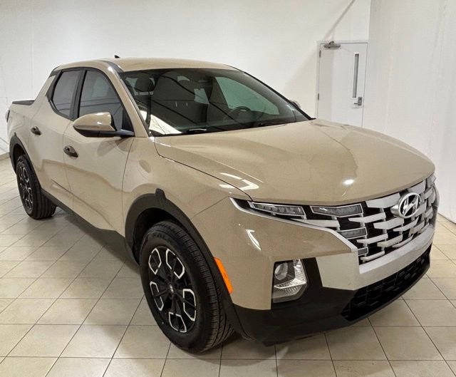 Used 2023 Hyundai Santa Cruz SEL image 3