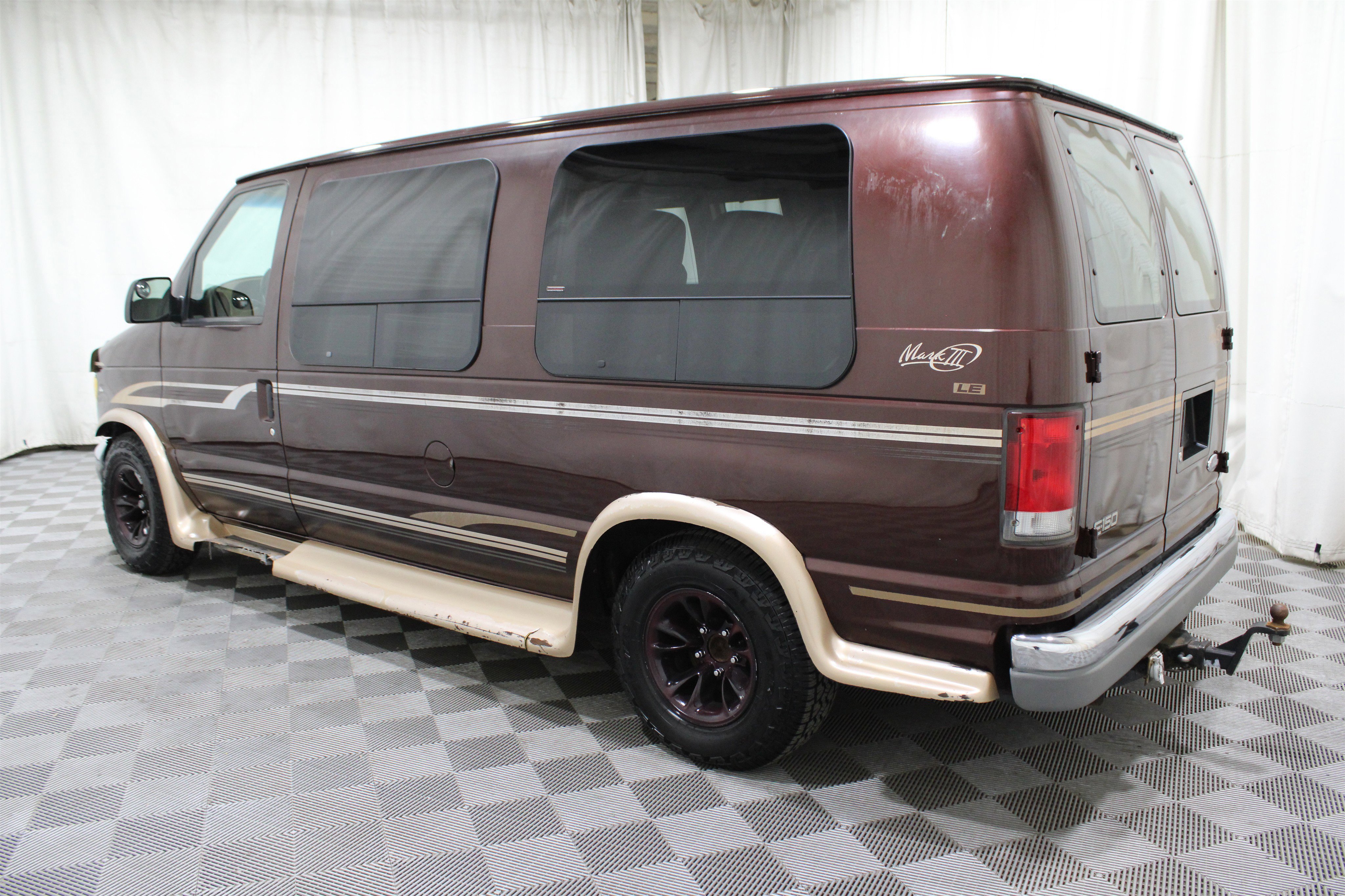 Used 2000 Ford E-150 and Econoline 150 Recreational Mark III image 41