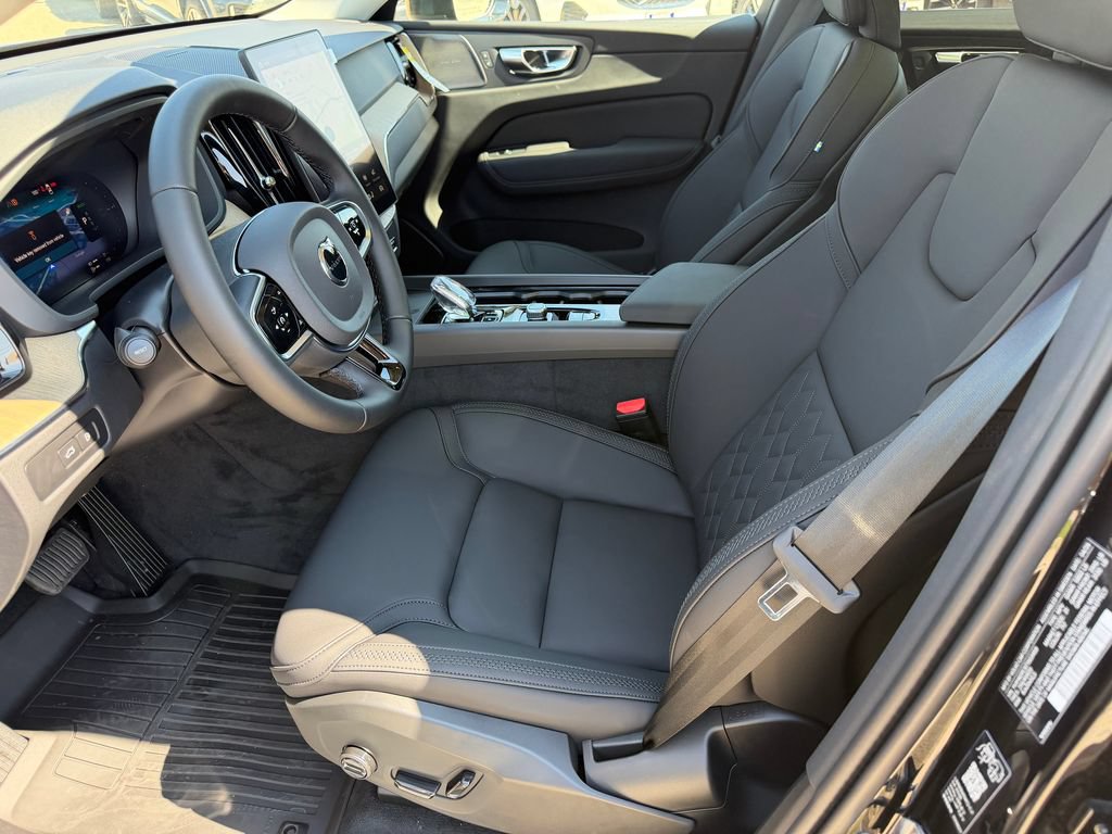 New 2026 Volvo XC60 T8 Plus w/ Protection Package Premier AWD/4WD image 17