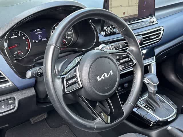 Used 2023 Kia Seltos S w/ Navigation Package FWD image 20