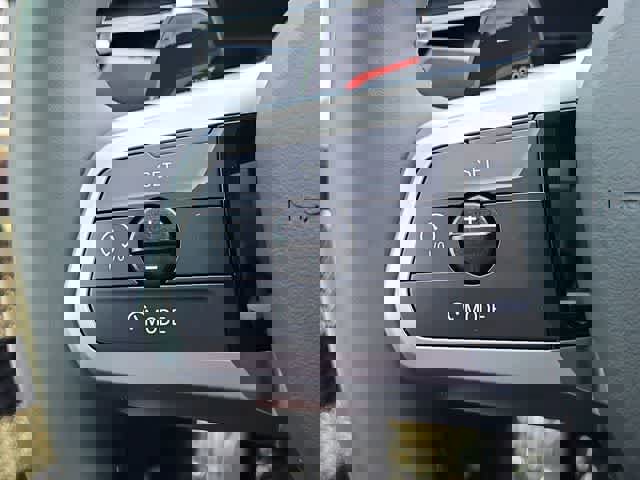 Used 2025 BMW X1 xDrive28i w/ M Sport Package image 24