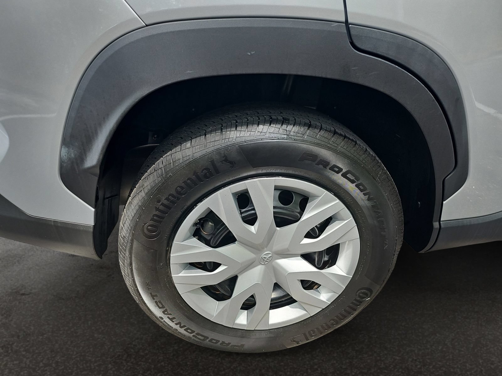 Used 2022 Toyota Corolla Cross L FWD image 43