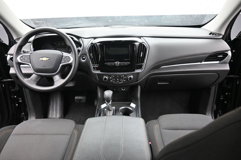 Used 2021 Chevrolet Traverse LS FWD image 12
