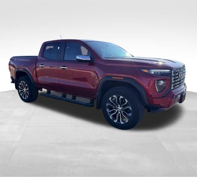 Certified 2024 GMC Canyon Denali image 7