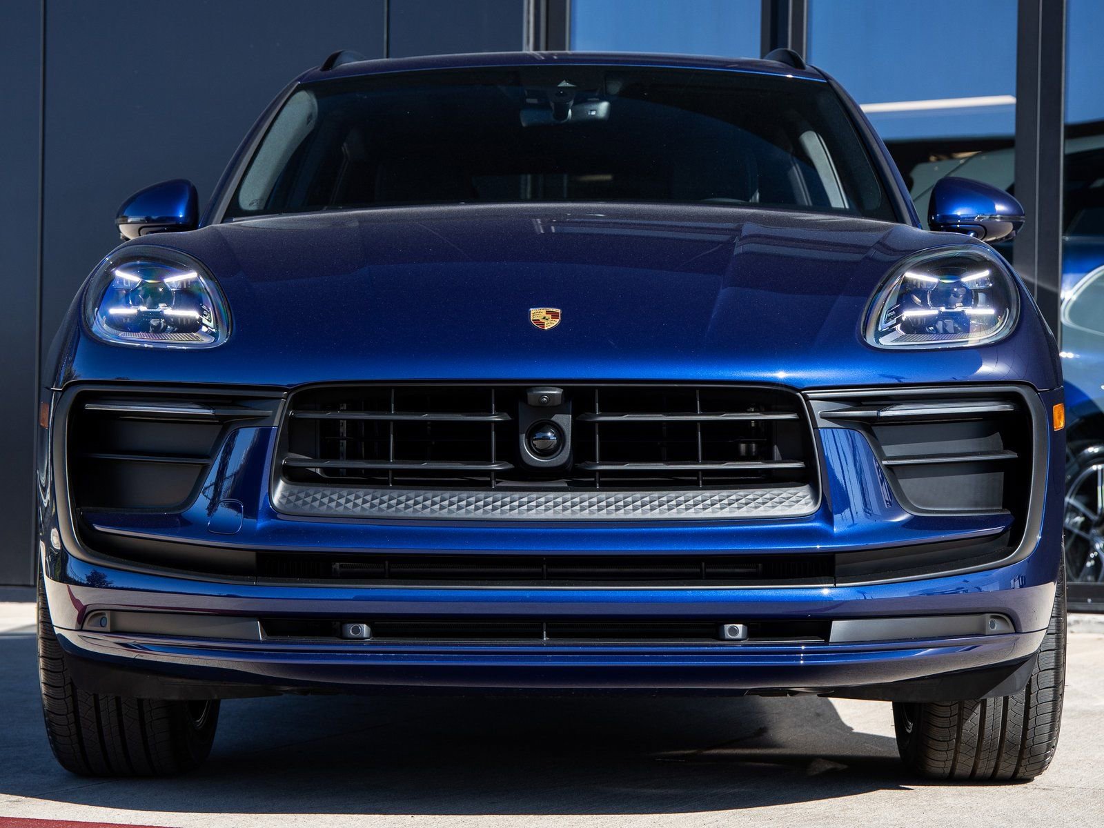 Certified 2026 Porsche Macan image 8