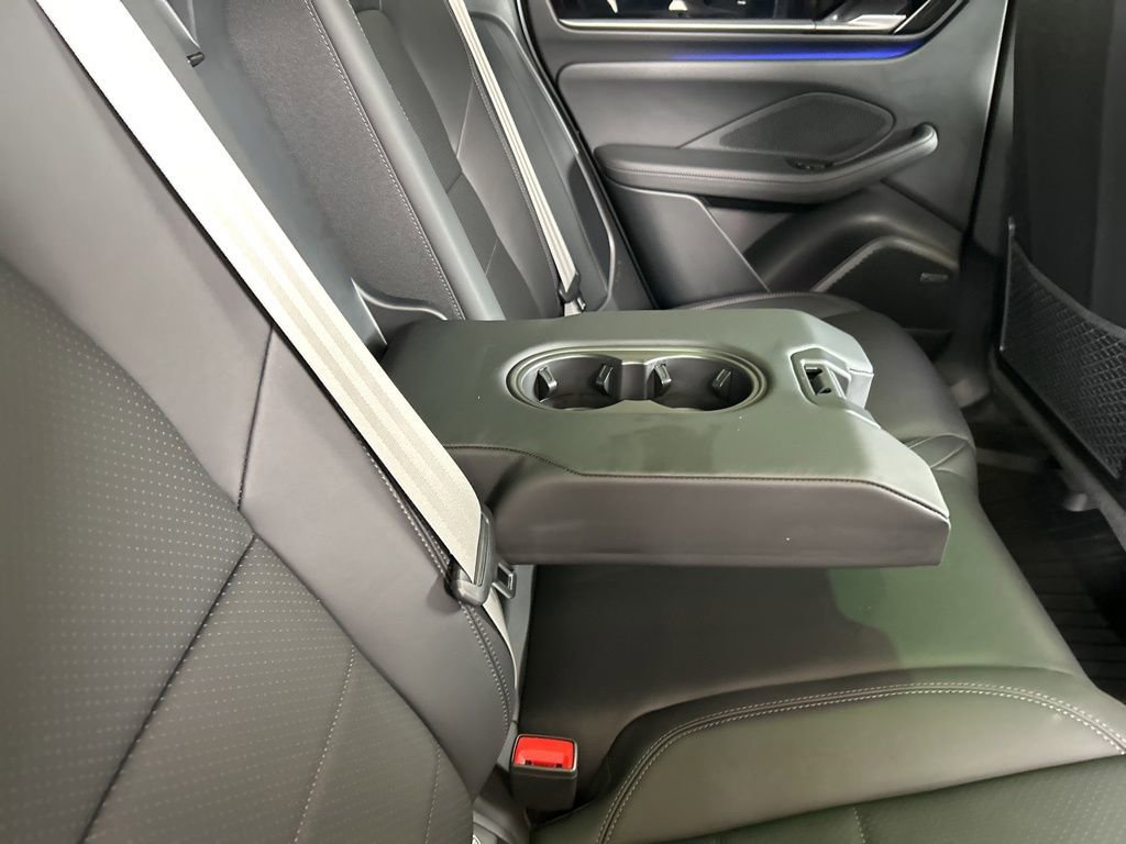 Used 2025 Porsche Macan Electric image 31