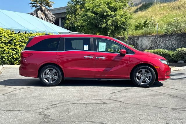 Certified 2023 Honda Odyssey EX image 3